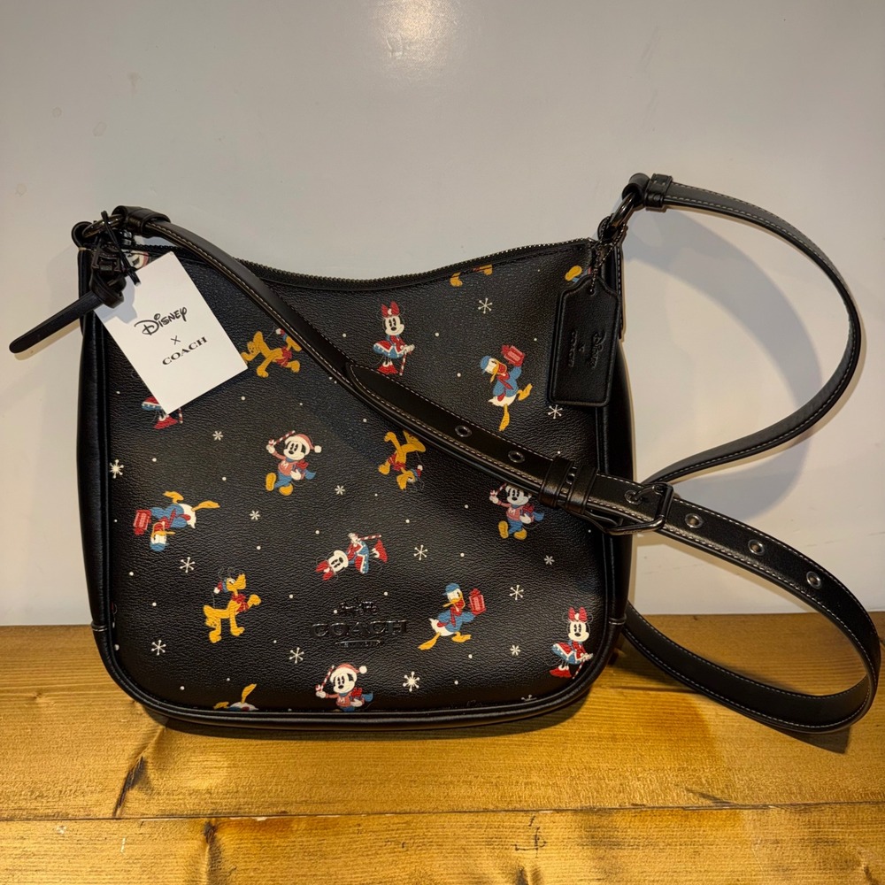 Coach x Disney Ellie File Bag Christmas Mickey Minnie Donald Pluto CM847 NWT